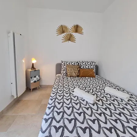 Bel Renove, Avec Terrasse Et Piscine *