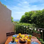 Bel Au Calme Avec Terrasse Apercu Mer, Jardinet Et Piscine