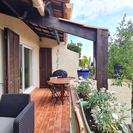 Bel Au Calme Avec Terrasse Apercu Mer, Jardinet Et Piscine Daire La Croix-Valmer